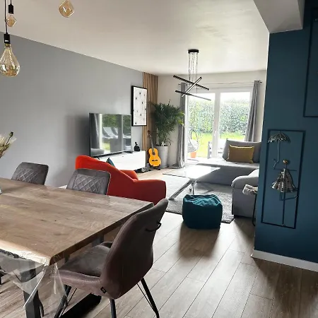Villa Les Temps Heureux Exclusivement Familles Quimper Exterior foto